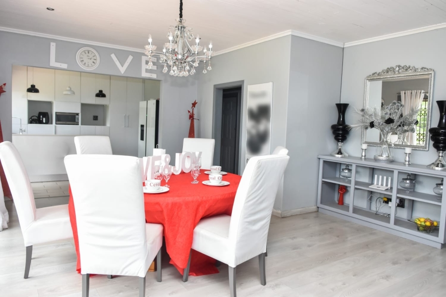 4 Bedroom Property for Sale in Abbotsford Eastern Cape